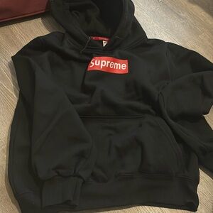Supreme hoodie